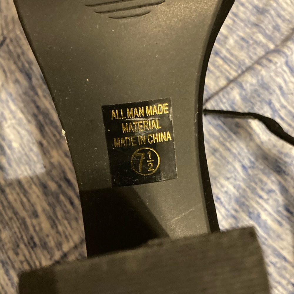 Delicious Open-Toe Single Strap Ankle Chunky Heels - image 3